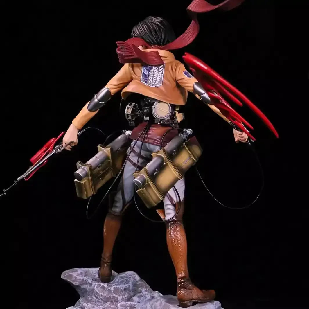 Elite Regiment Levi and Mikasa Figurines (35 cm)
