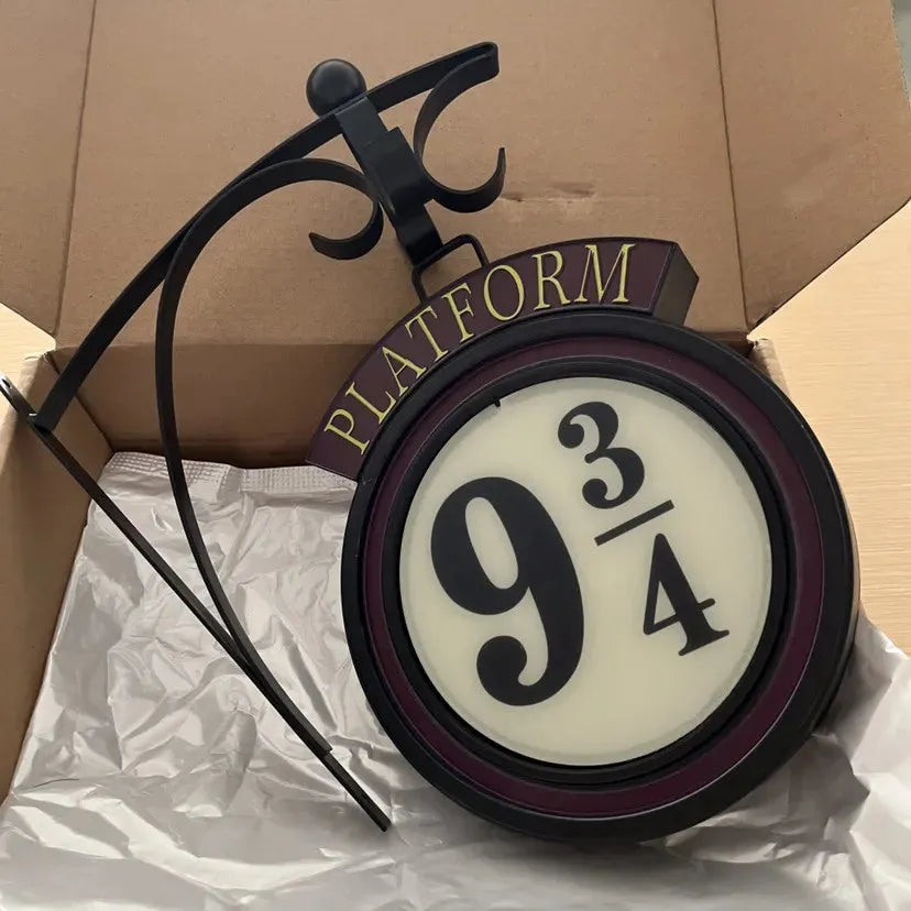 Platform 9 3/4 RC Night Light