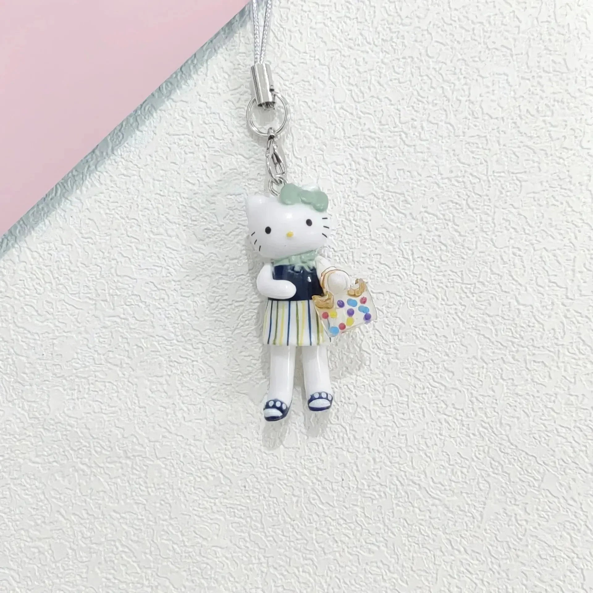 Chic Carry Sanliou Charm Collection