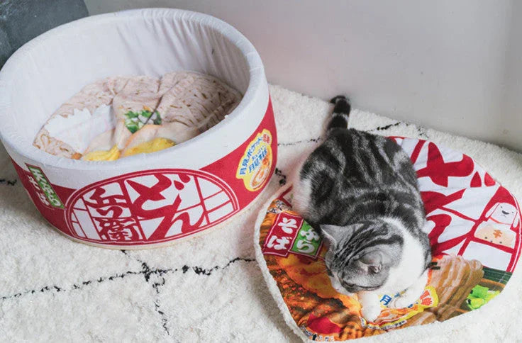 Lovely Ramen Cat House PN3639 - Bear Hugs