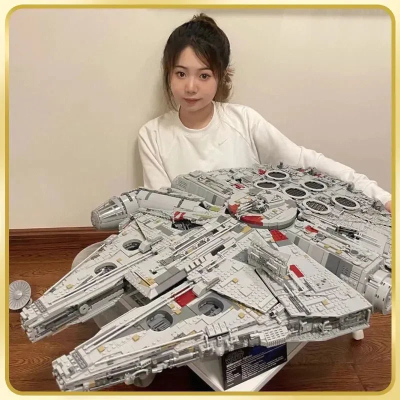 Millenium Falcon Start Wars Building Block Set