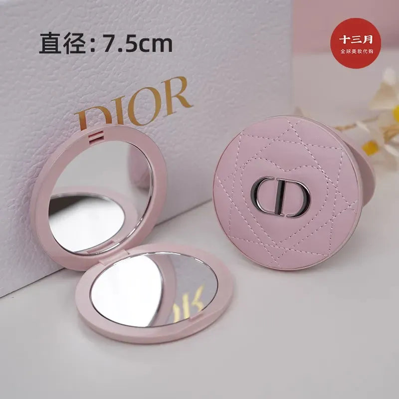 D Luxe Designer Portable Makeup Mirror