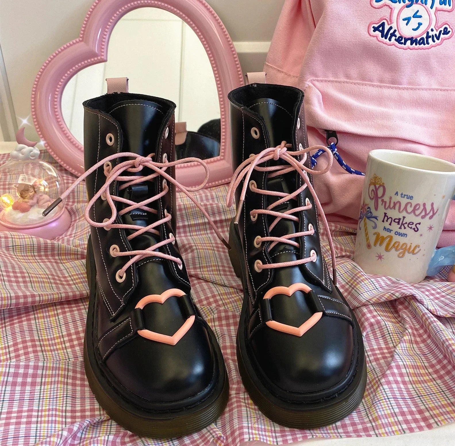Fashion Heart Martin Boots PN3712 - Bear Hugs