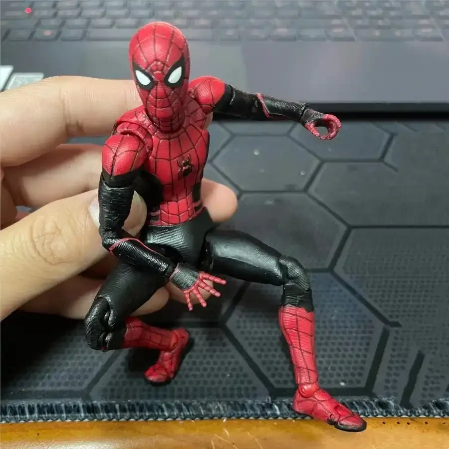 Mafex No. 113 SpiderMan Action Figure (15 cm)