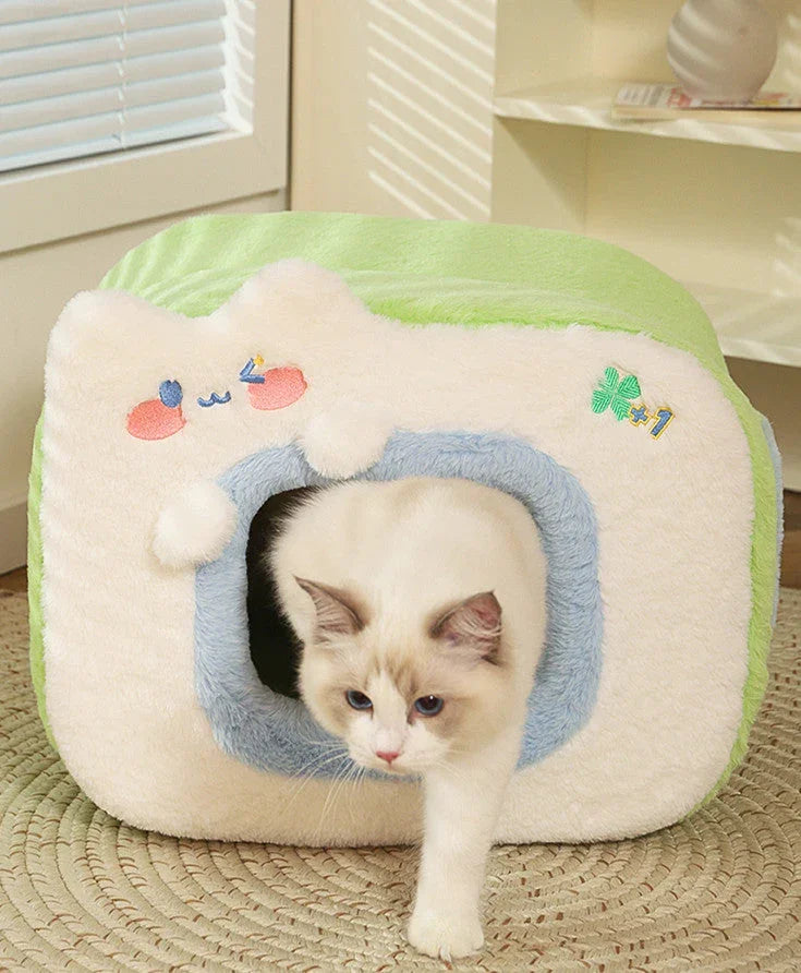 Lovely Cat House PN5520 - Bear Hugs