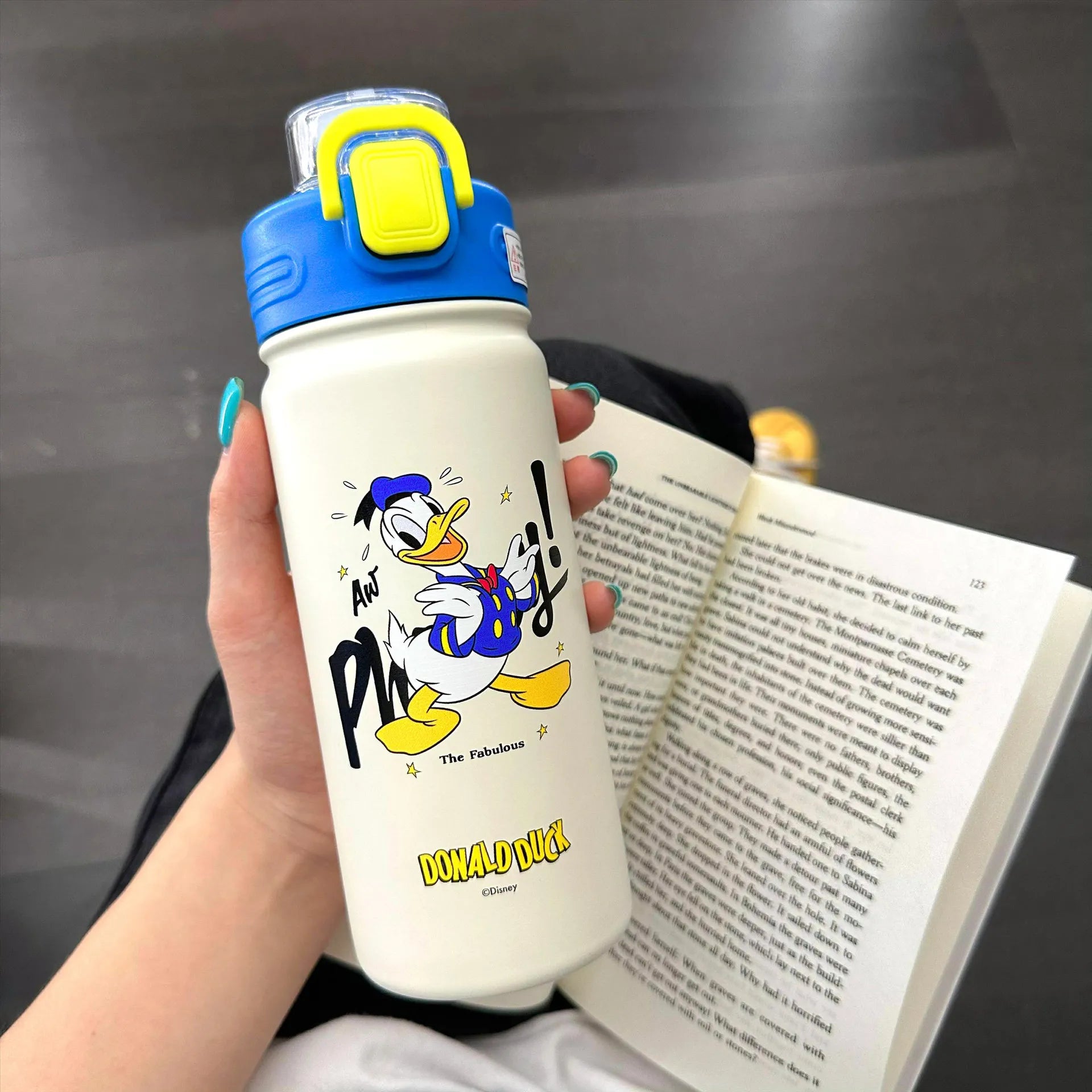 Disney Magical Character Water Bottles (500 ml)