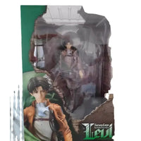 Titan Hunter Levi and Eren Figurines (26 cm)