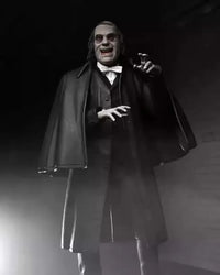 NEKA London After Midnight Burke Figurine (18 cm)