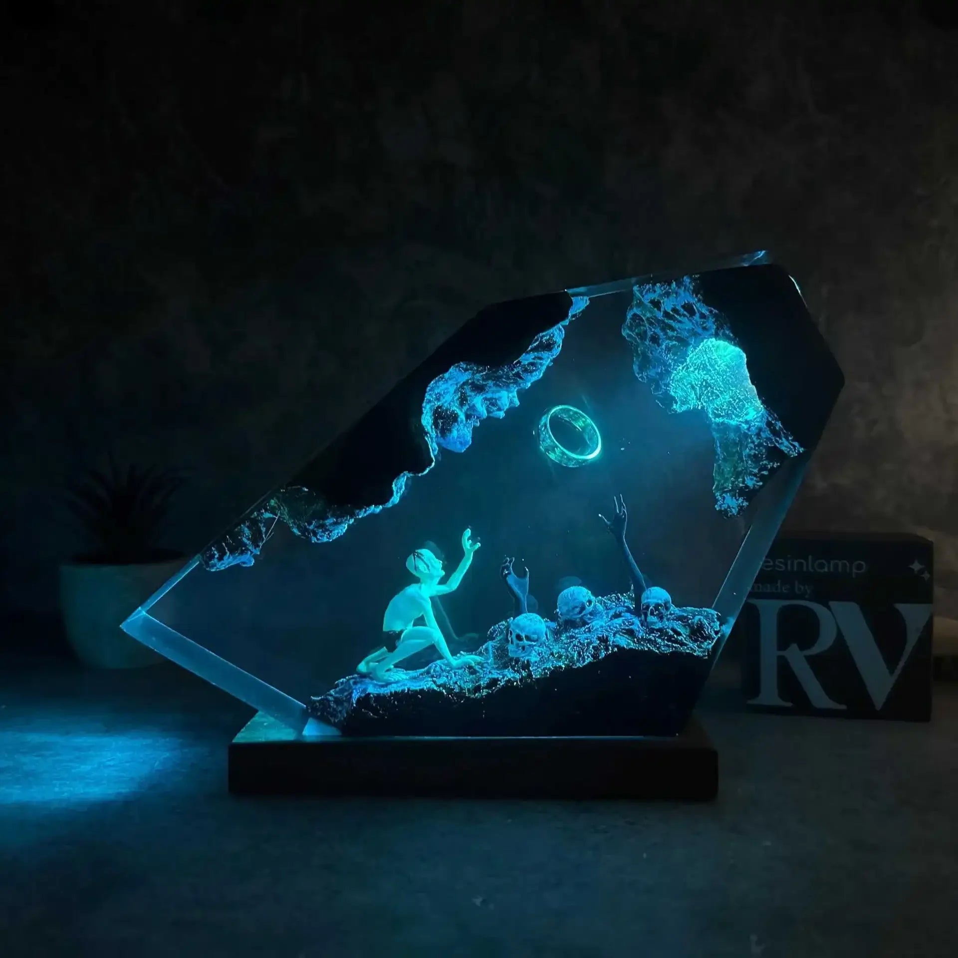 Gollum & The Ring Resin Lamp