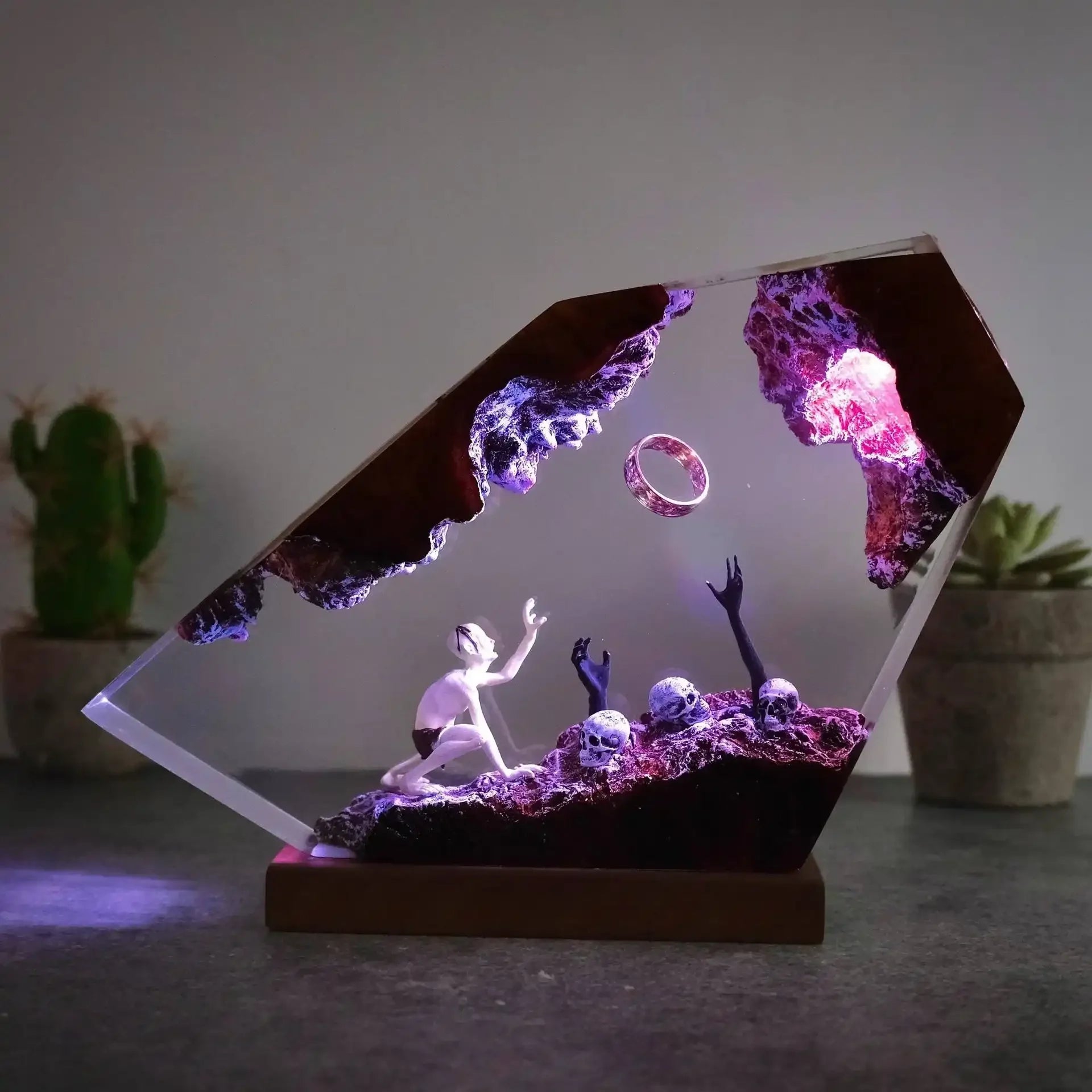 Gollum & The Ring Resin Lamp
