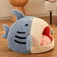 Lovely Shark Cat House PN5544 - Bear Hugs