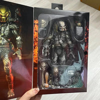 Ultimate Elder Predator Action Figure (18 cm)