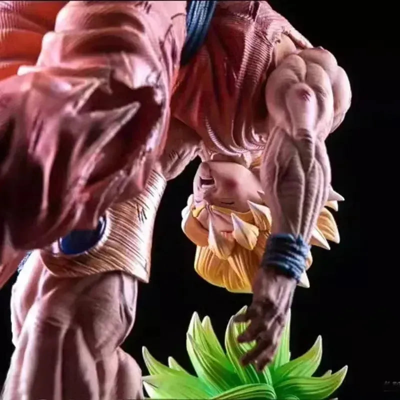 Broly vs Goku Action Figurine (28cm)