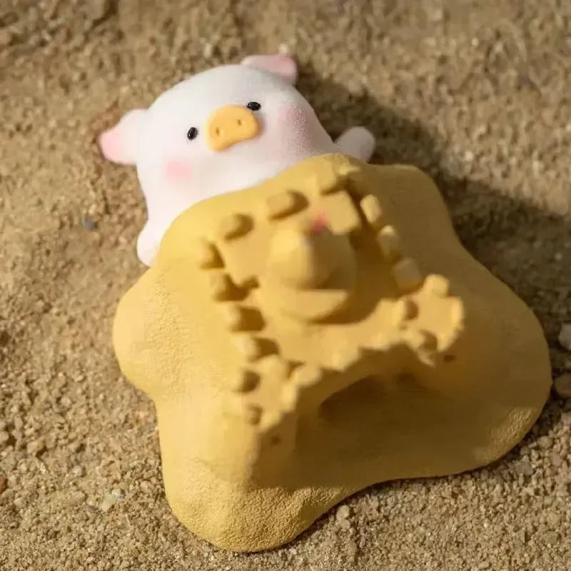 Lulu The Piggy Beach Party Blind Box