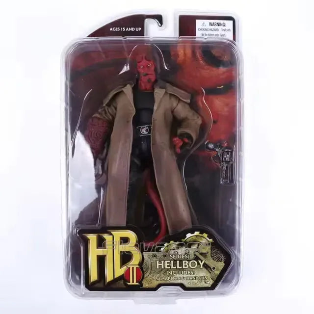 Hellboy Mezco Trench Coat Figurine (18 cm)