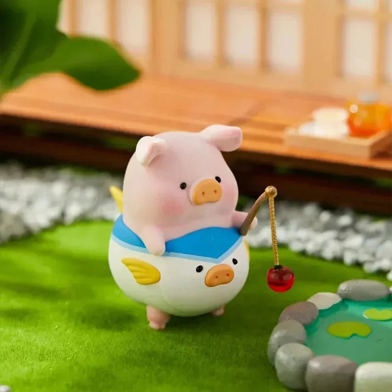 LuLu The Piggy Caturday Classic Series 3 Blind Box - Bear Hugs