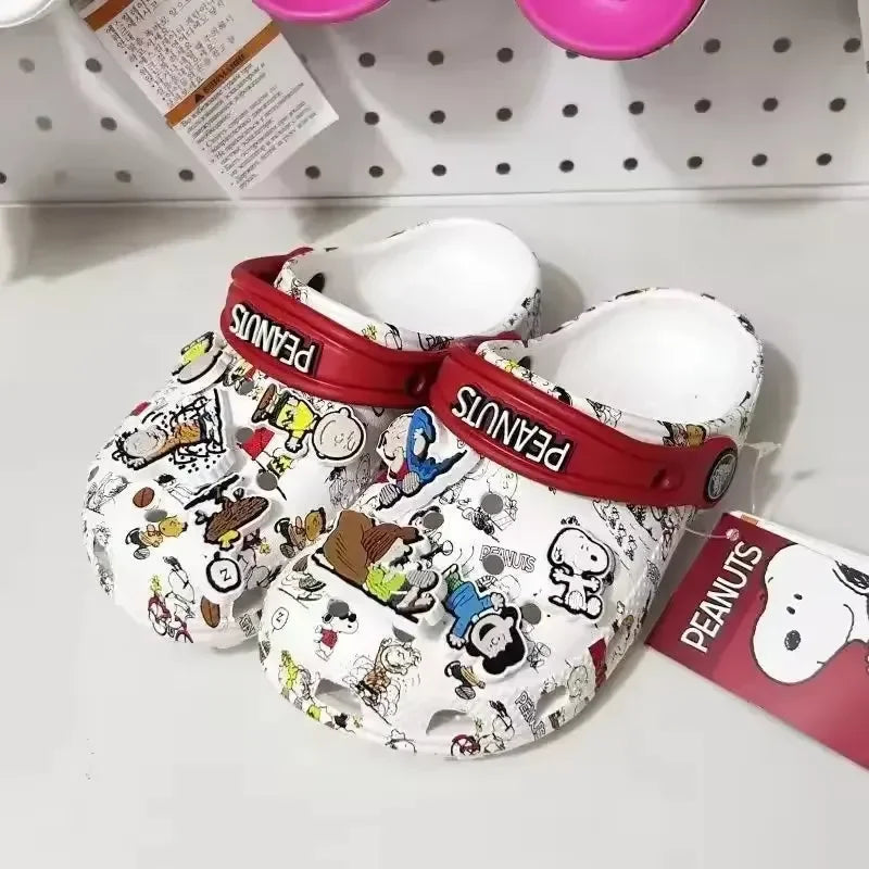 Snoopy Peanuts Paw-sitive Clogs