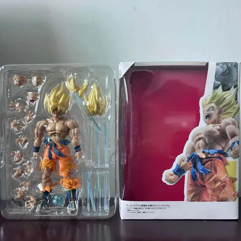 S.H.Figuarts Dragon Ball Z War-Damaged Goku Action Figure (18 cm)