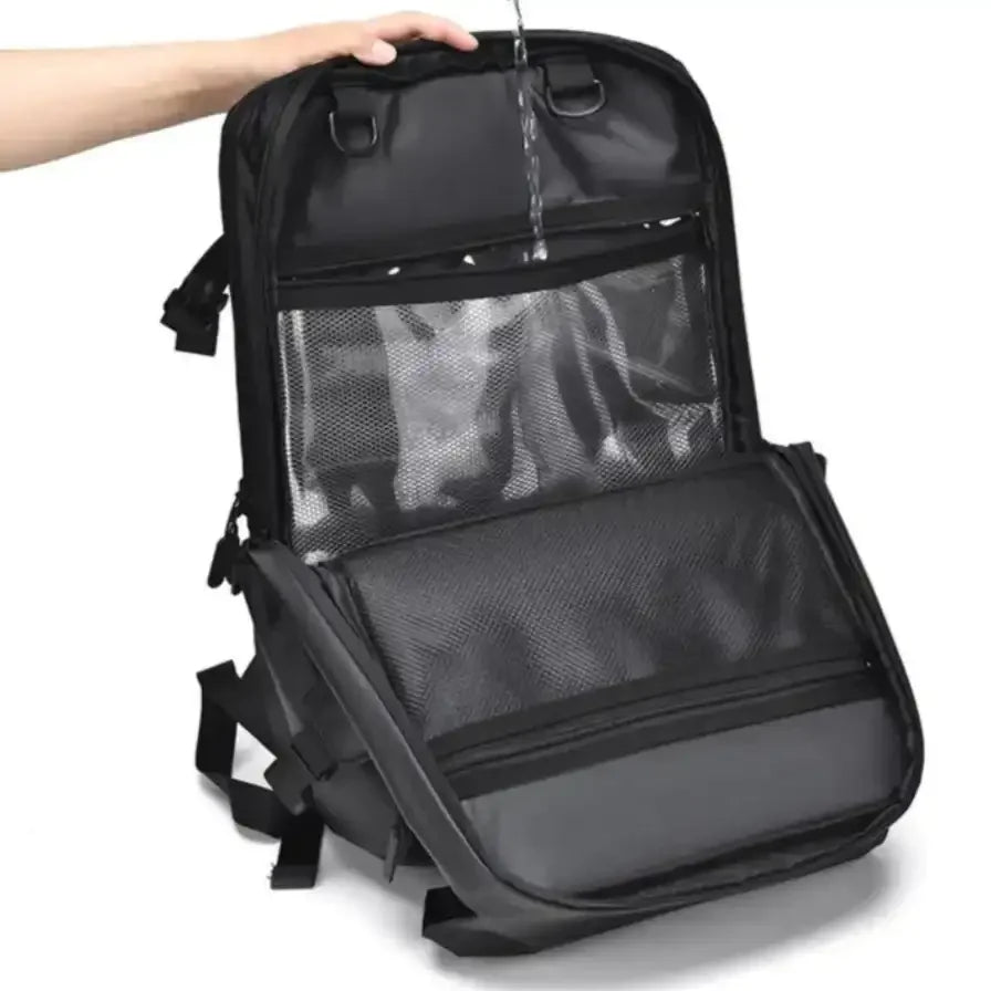 حقيبة ظهر أنيقة جاهزة لركوب الدراجات النارية 