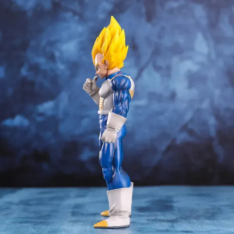 Bandai Dragon Ball Z Vegeta Figurine (29 cm)