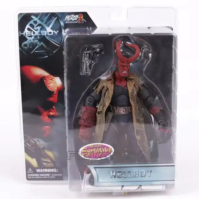 Hellboy Mezco Trench Coat Figurine (18 cm)