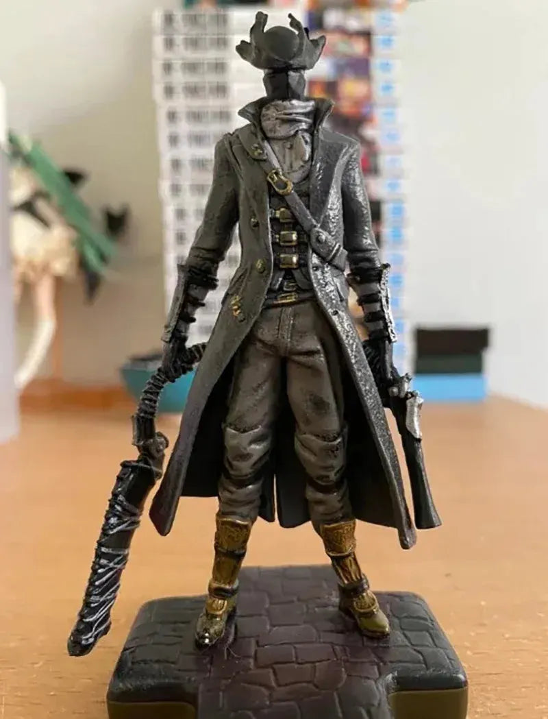 The Hunter Bloodborne Figure (10 cm)