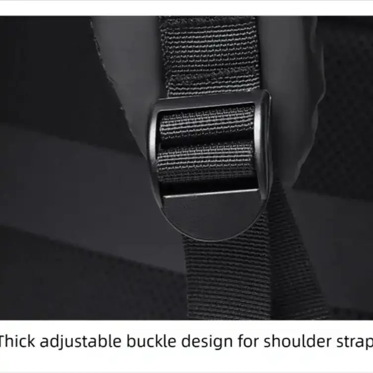 حقيبة ظهر أنيقة جاهزة لركوب الدراجات النارية 