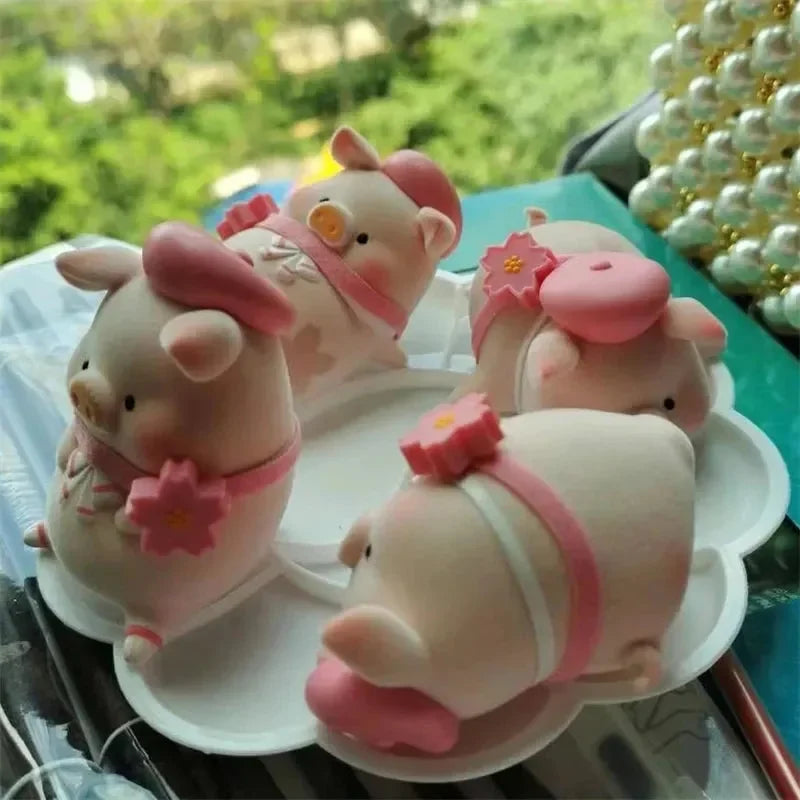 Lulu in Bloom Sakura Flower Blind Box - Bear Hugs