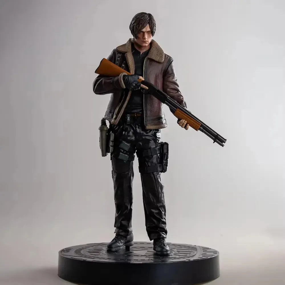 Resident Evil Leon S. Kennedy Action Figure (33 cm)