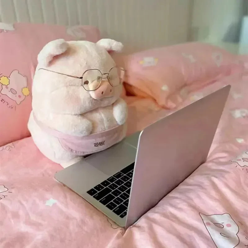 Lulu the Piggy Scarf Style Plush (30 cm)