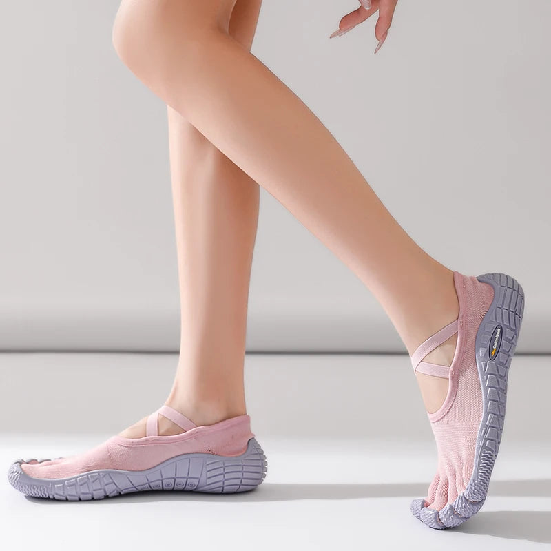 Gallonshark lace up five finger split toe shoes, anti slip, silent, soft soled, indoor sports, fitness, yoga, skipping rope, dee - Bear Hugs