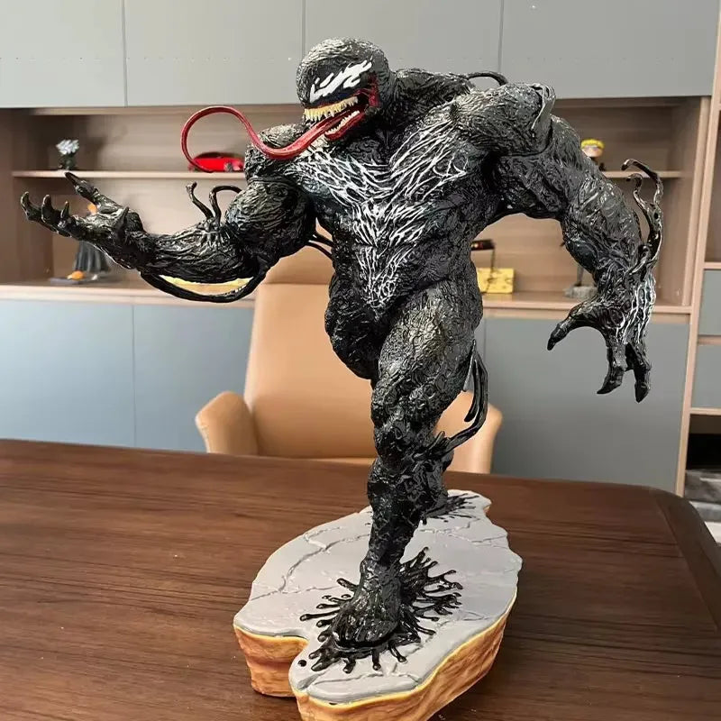 Marvel Venom Action Figurine (30 cm)