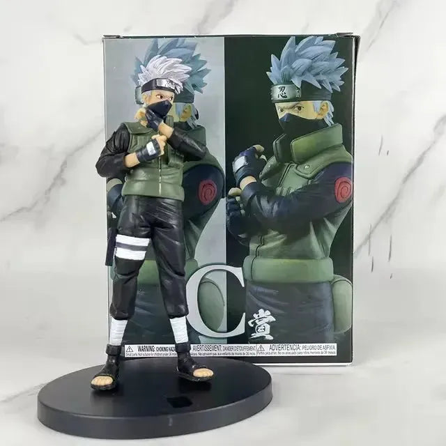 Bandai Naruto Shippuden Action Figurine (20 cm)