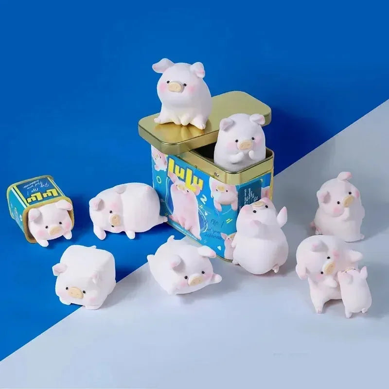 Lulu The Pig Generation 2 Canned Pig Blind Box - Bear Hugs
