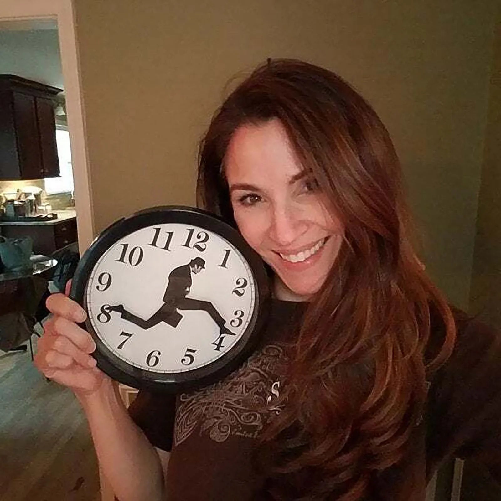 Monty Python inspired Silly Walk Wall Clock Creative Clock Walking Clock Silent Silent Clock Wall Art For Home Decor Wall Clock - Bear Hugs
