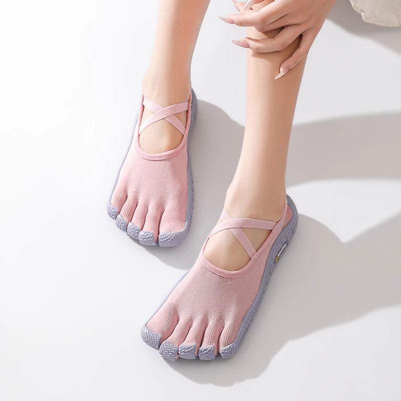 Gallonshark lace up five finger split toe shoes, anti slip, silent, soft soled, indoor sports, fitness, yoga, skipping rope, dee - Bear Hugs