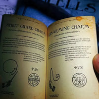 أرشيفات سحرية - ألبوم قصاصات هوجورتس العتيق 