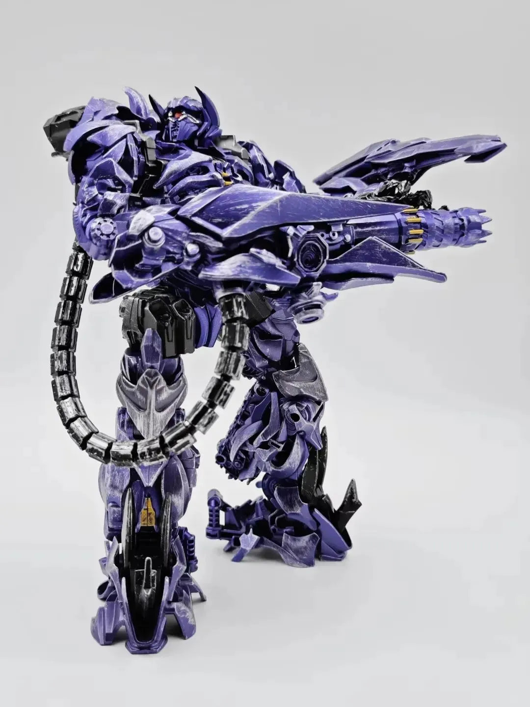 BAIWEI TW-1028 Shockwave Figure