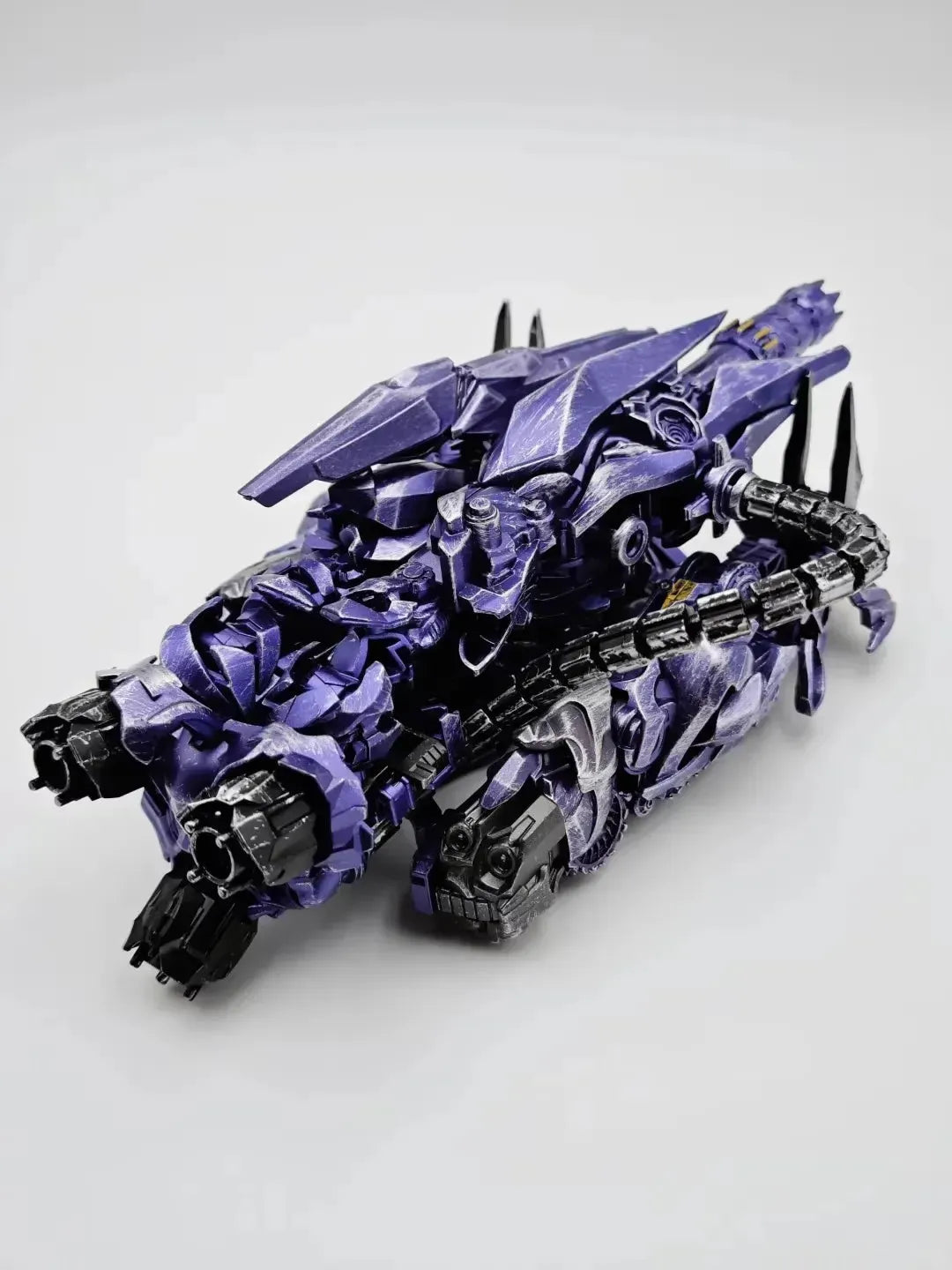 BAIWEI TW-1028 Shockwave Figure