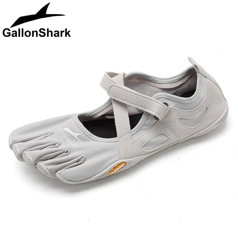 GallonShark Adult Non-Slip Closed-Toe Five-Finger Shoes, Supportive Barefoot Shoes for Yoga, Pilates & Home Exercise Sessions - Bear Hugs