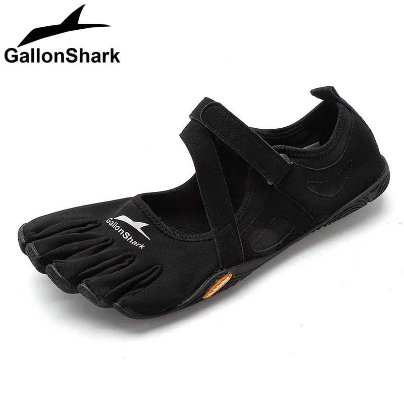 GallonShark Adult Non-Slip Closed-Toe Five-Finger Shoes, Supportive Barefoot Shoes for Yoga, Pilates & Home Exercise Sessions - Bear Hugs