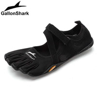 GallonShark Adult Non-Slip Closed-Toe Five-Finger Shoes, Supportive Barefoot Shoes for Yoga, Pilates & Home Exercise Sessions - Bear Hugs
