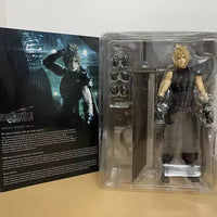 PLAY ARTS Kai Final Fantasy VII Action Figurine (25 cm)