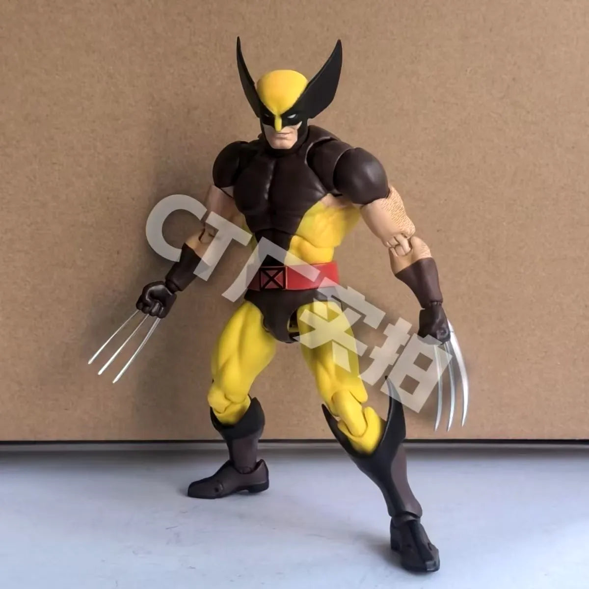 CT Toys Mafex 138 Wolverine Comic Action Figure (15 cm)