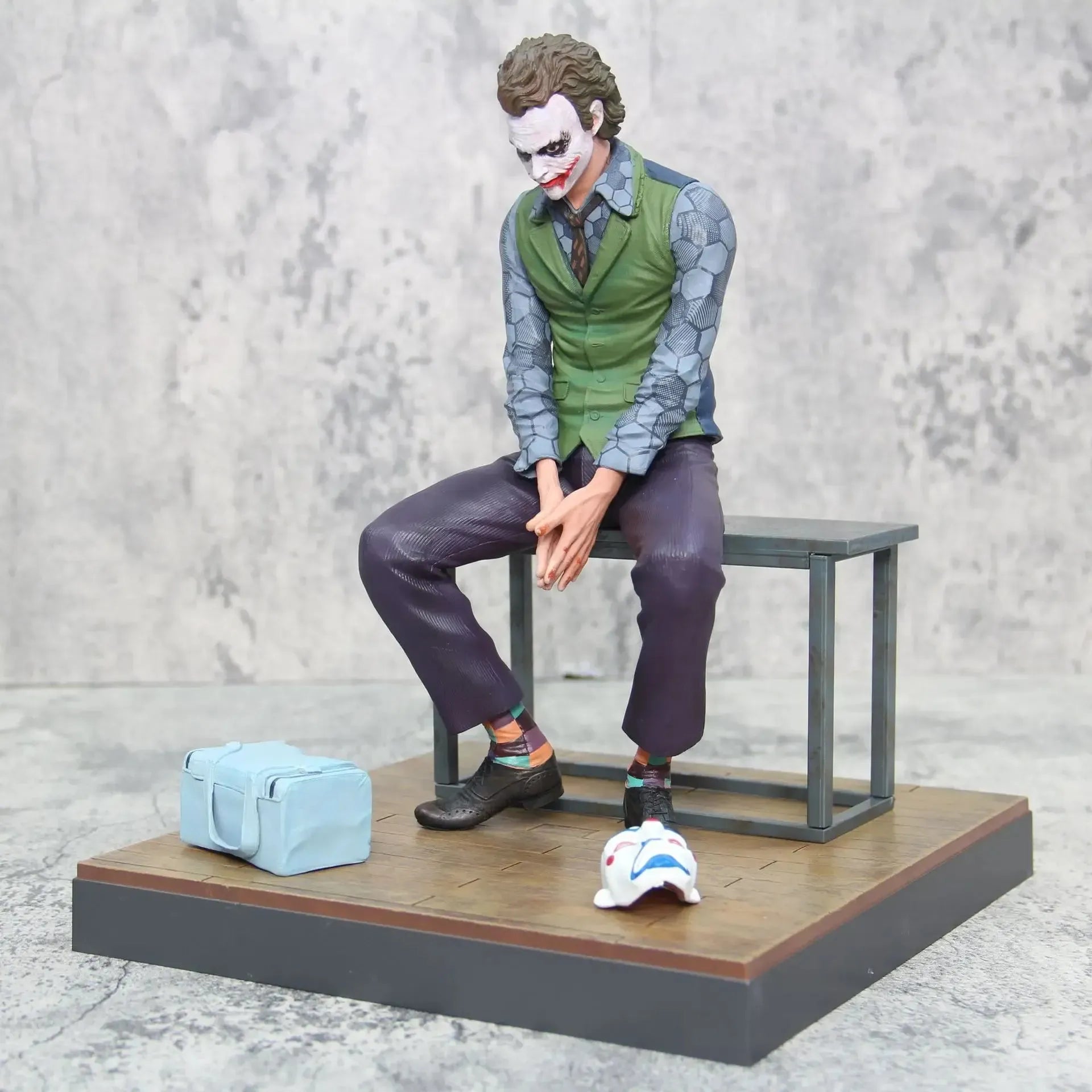 Heath Ledger Joker Figurine (28 cm)