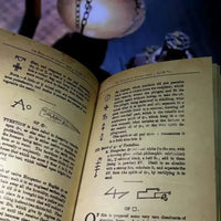 أرشيفات سحرية - ألبوم قصاصات هوجورتس العتيق 