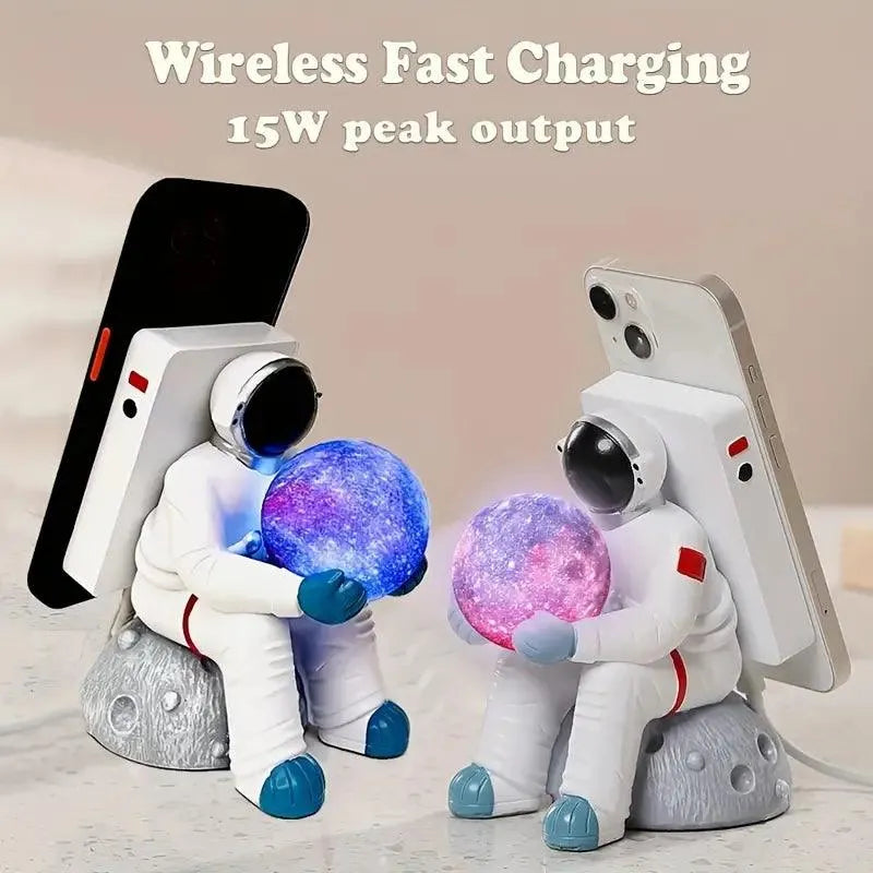 Astronaut Moon Lamp Magnetic Wireless Charger - Bear Hugs