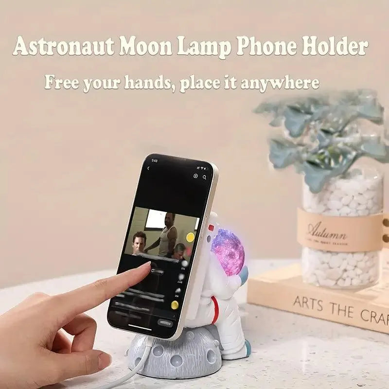 Astronaut Moon Lamp Magnetic Wireless Charger - Bear Hugs