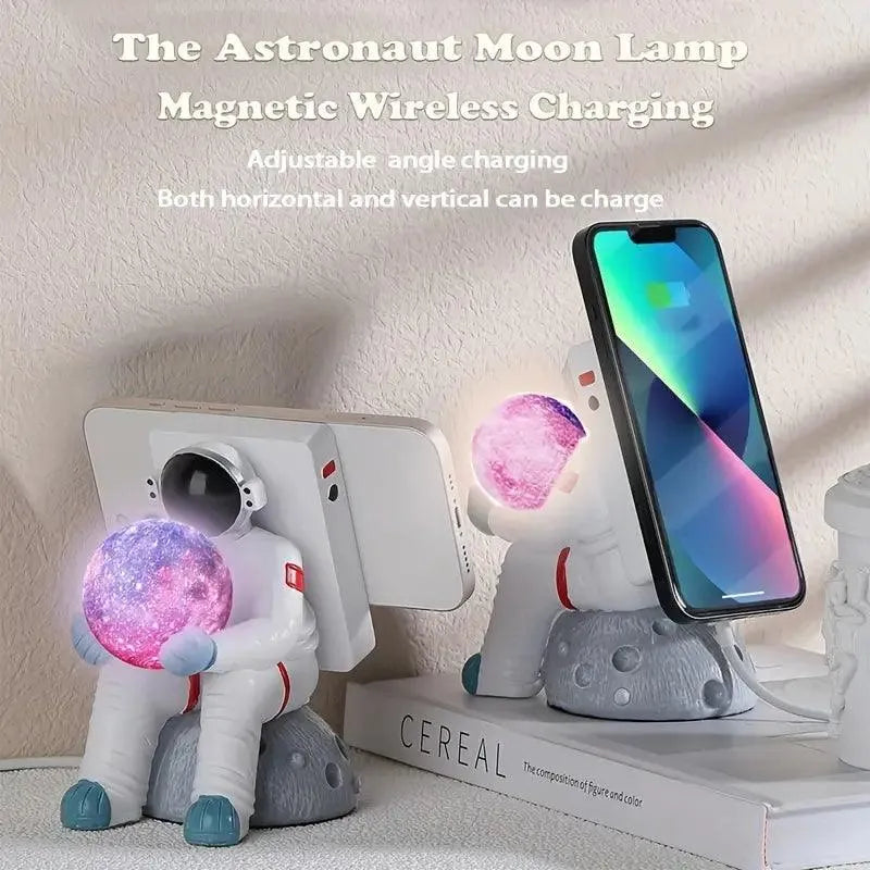 Astronaut Moon Lamp Magnetic Wireless Charger - Bear Hugs