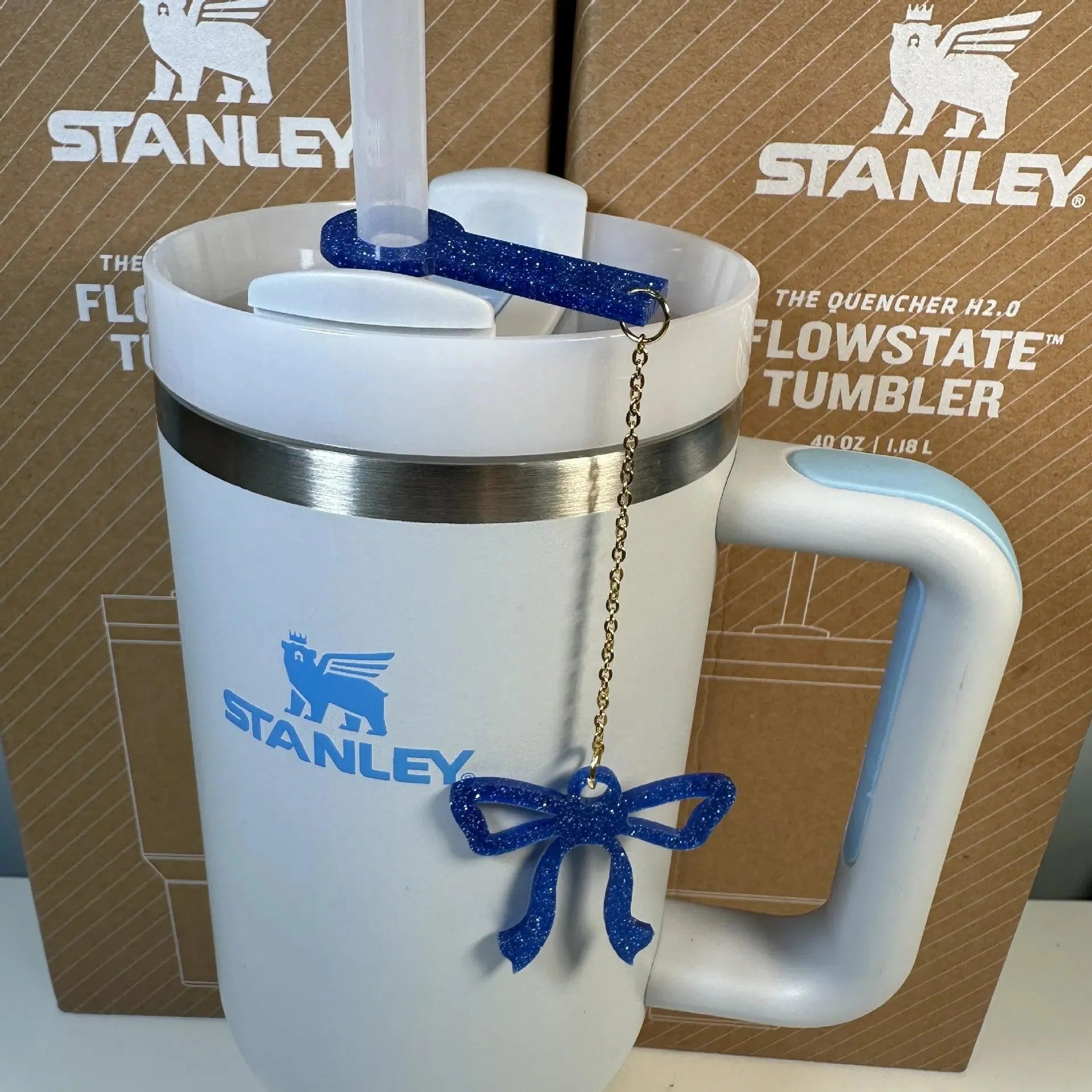 Bow-Shaped Straw Pendant for Stanley Cup - Bear Hugs